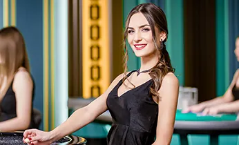 Giao diện bảng điều khiển phân tích với biểu đồ và số liệu thống kê chi tiết, hiển thị hiệu suất theo thời gian thực